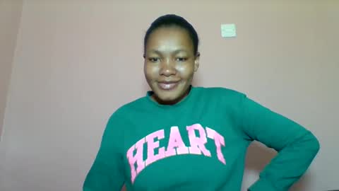 Snapshot of sexyapple2002 chatting on 13, 9, 2025 sexyapple2002 online show from 13, 9, 2025