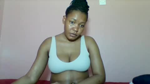 Snapshot of sexyapple2002 chatting on 6, 10, 2025 sexyapple2002 online show from 6, 10, 2025