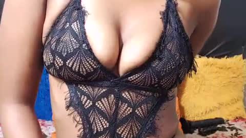 sexyappleass01 online show from 8, 8, 2026
