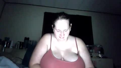 Etowngirl14 online show from 9, 10, 2025