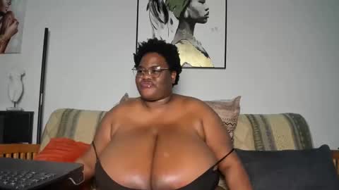 sexyblackhugetits online show from 27, 1, 2025