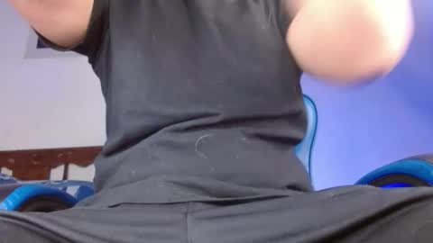 Snapshot of sexyboy_bigclit chatting on 11, 4, 2026 Iker online show from 11, 4, 2026