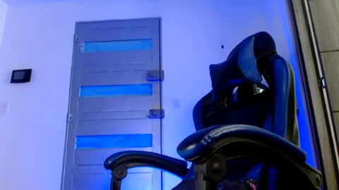Snapshot of sexyboy_bigclit chatting on 28, 6, 2026 Iker online show from 28, 6, 2026