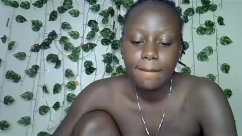 sexybree_love online show from 5, 12, 2024