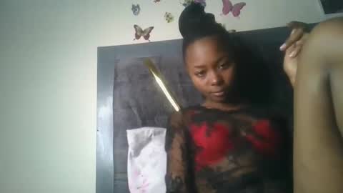 Snapshot of sexybuddy951434 chatting on 16, 11, 2025 sexybuddy951434 online show from 16, 11, 2025