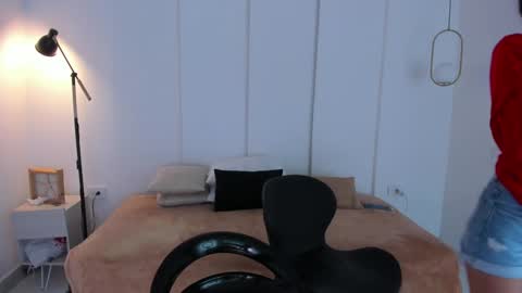 chanell and yina online show from 16, 1, 2025