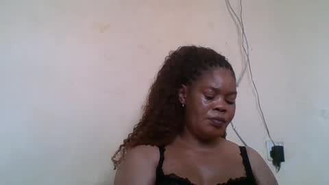 Snapshot of sexydove2 chatting on 15, 6, 2026 EMILY online show from 15, 6, 2026