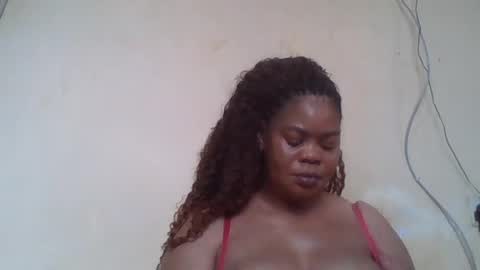 Snapshot of sexydove2 chatting on 25, 6, 2026 EMILY online show from 25, 6, 2026