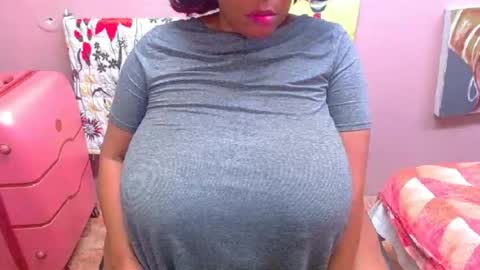 sexyebonylove89 online show from 28, 6, 2026
