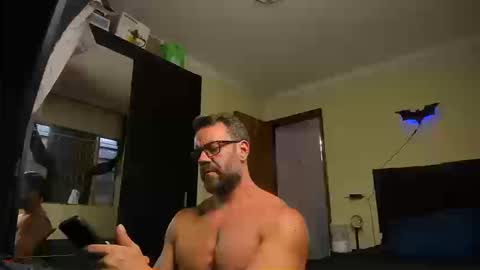 Snapshot of sexyflightz chatting on 26, 9, 2025 chris online show from 26, 9, 2025