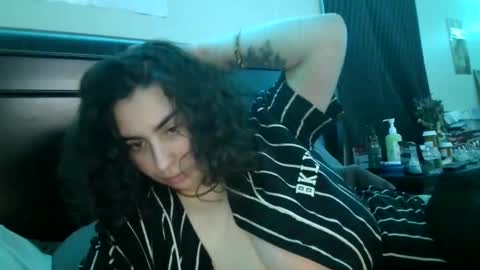 Snapshot of sexygoddesslizaaa chatting on 26, 1, 2025 ETERNAL GODDESS WOMAN online show from 26, 1, 2025