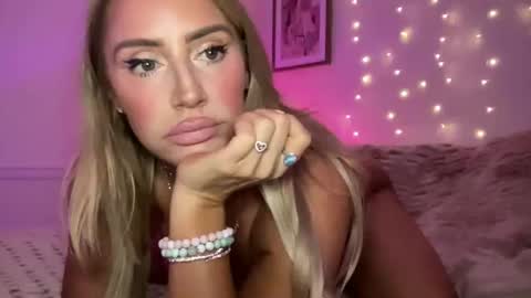 Ashley Love online show from 9, 11, 2025