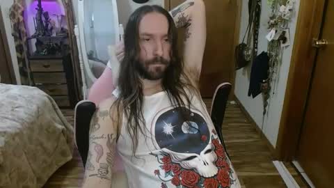 sexyhippieman117 online show from 7, 2, 2025