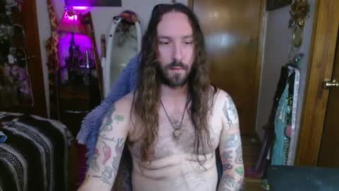 sexyhippieman117 online show from 12, 9, 2025