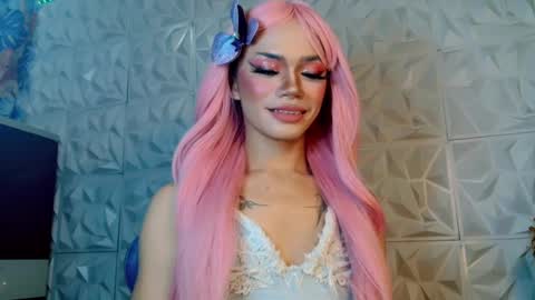Snapshot of sexyhotbabe18 chatting on 8, 2, 2025 sexyhotbabe18 online show from 8, 2, 2025