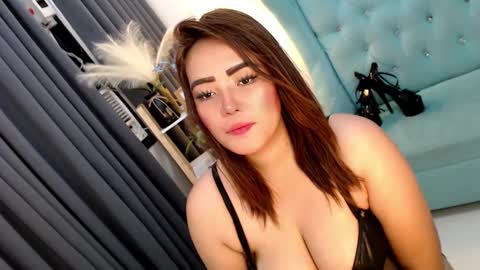 Snapshot of sexyjeanniecuntcums chatting on 31, 1, 2025 JENNY online show from 31, 1, 2025