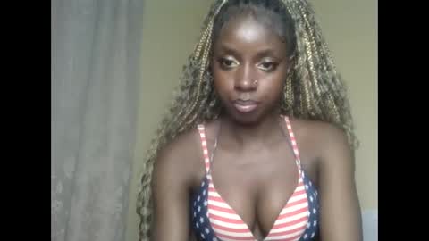 Snapshot of sexykitten200 chatting on 19, 11, 2025 SexyKitty online show from 19, 11, 2025