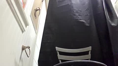 sexyladyeatingpussy online show from 11, 9, 2025