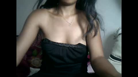 sexylarra12 online show from 8, 1, 2025