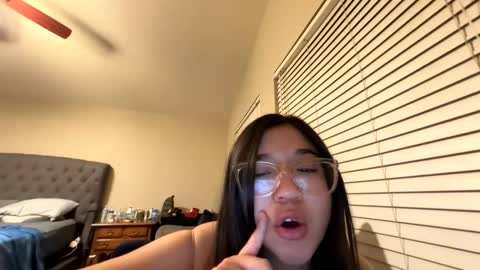 Snapshot of sexylatina22493587 chatting on 4, 3, 2026 sexylatina22493587 online show from 4, 3, 2026