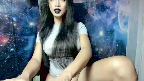 April online show from 18, 9, 2025