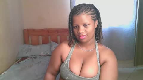 Snapshot of sexylucy33 chatting on 19, 1, 2026 sexylucy33 online show from 19, 1, 2026