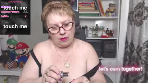 Snapshot of sexylynette4u chatting on 24, 11, 2025 sexylynette4u online show from 24, 11, 2025