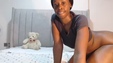 sexymonalisa1 online show from 15, 9, 2025