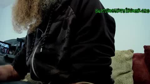 Snapshot of sexymountainman420 chatting on 9, 6, 2026 Sexymountainman420 online show from 9, 6, 2026