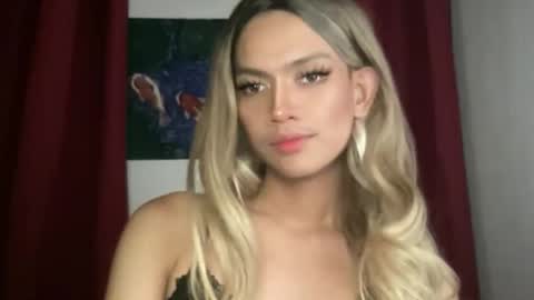 Snapshot of sexynakedweapon chatting on 5, 6, 2026 LIEZEL online show from 5, 6, 2026
