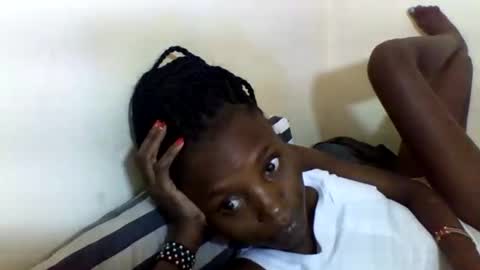 Snapshot of sexyneedle22 chatting on 11, 2, 2025 VIVIAN online show from 11, 2, 2025