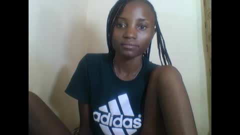 Snapshot of sexyneedle22 chatting on 12, 3, 2025 VIVIAN online show from 12, 3, 2025