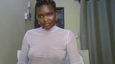 Snapshot of sexypetite_lee chatting on 12, 2, 2025 Lee online show from 12, 2, 2025