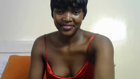 Snapshot of sexypetite_lee chatting on 17, 11, 2025 Lee online show from 17, 11, 2025