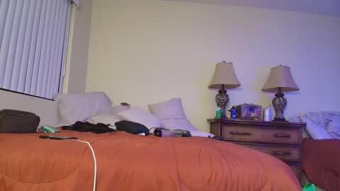 Snapshot of sexypossum chatting on 25, 3, 2026 Possum online show from 25, 3, 2026