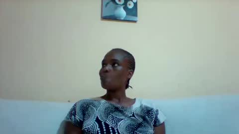 Snapshot of sexyqueen3457132 chatting on 14, 1, 2025 DOVY ACHIENG online show from 14, 1, 2025