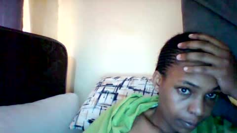 Snapshot of sexyqueen3457132 chatting on 27, 9, 2025 DOVY ACHIENG online show from 27, 9, 2025