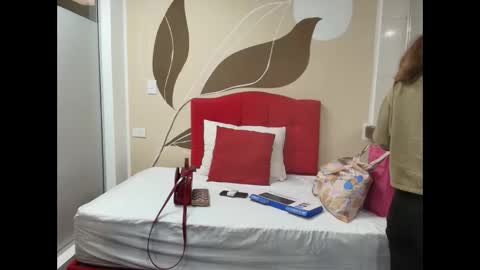 R A C H E L online show from 9, 9, 2025