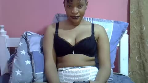 Snapshot of sexyrecious_ chatting on 11, 10, 2025 Recious online show from 11, 10, 2025
