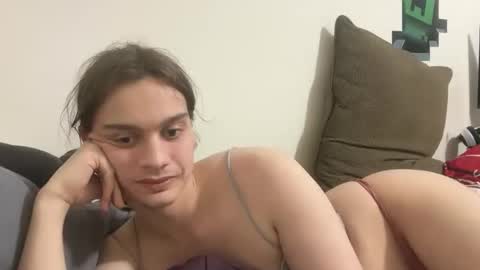 sexyshayla_twink online show from 16, 3, 2026