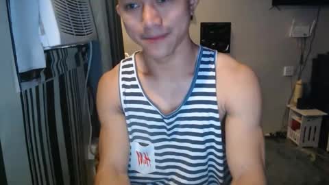 sexystrongcum online show from 15, 3, 2026