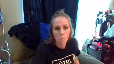 Snapshot of sexytillygurl chatting on 15, 6, 2026 sexytillygurl online show from 15, 6, 2026