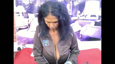 Snapshot of sexyva4u2luv chatting on 19, 6, 2026 sexyva4u2luv online show from 19, 6, 2026