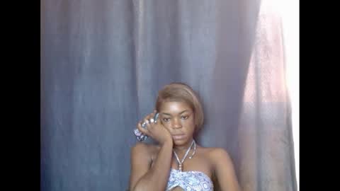 Snapshot of sexyxbunnyxx chatting on 24, 2, 2025 Blue online show from 24, 2, 2025