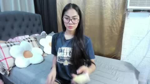 Xenaaa online show from 4, 10, 2025