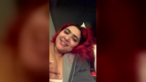 Snapshot of sexyybubbles chatting on 2, 2, 2026 sexyybubbles online show from 2, 2, 2026