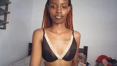 sexyzuriel online show from 22, 2, 2026