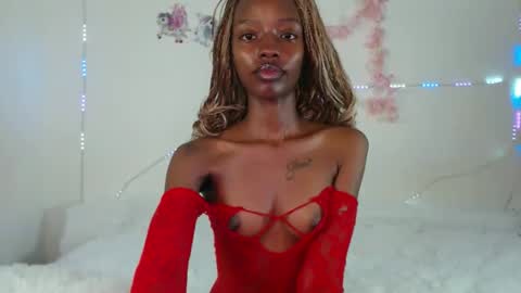 sexyzuriel online show from 13, 4, 2026