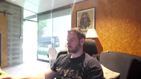 Snapshot of shad0w_hunter chatting on 6, 3, 2026 shad0w_hunter online show from 6, 3, 2026