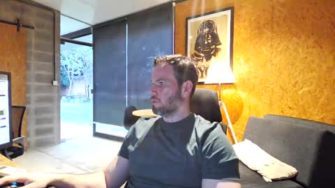 shad0w_hunter online show from 20, 7, 2026